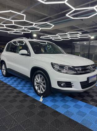 VOLKSWAGEN TIGUAN 1.4 TSI 16V TURBO GASOLINA 4P DSG VOLKSWAGEN TIGUAN 1.4 TSI 16V TURBO GASOLINA 4P DSG